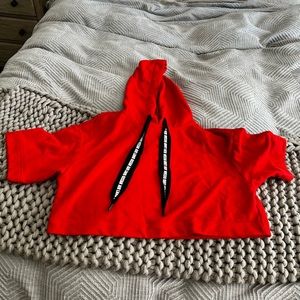 Barely worn red ALO short sleeve sweatshirt size M